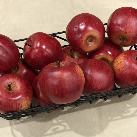 Decorative wire basket! - Picture 3 of 6